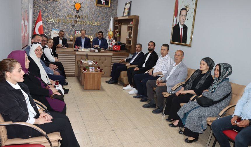 Yusuf Coşkun’dan AK Parti Savur Teşkilatına Ziyaret