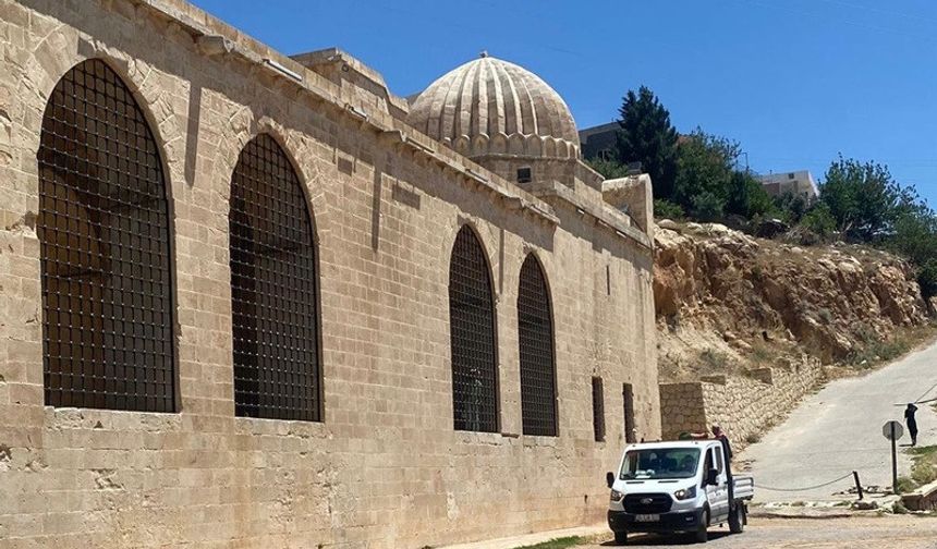 Büyükşehir Belediyesi’nden Yoğun İlaçlama Mesaisi