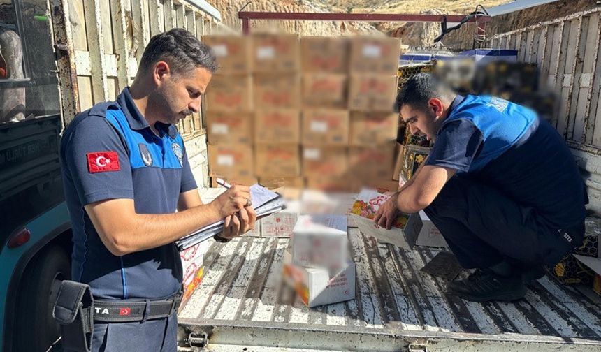 Büyükşehir Belediyesi Zabıta Ekipleri Tarihi Geçmiş Ürünlere El Koydu