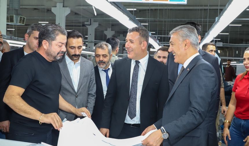 Vali Akkoyun, Savur’da Tekstil Fabrikasını Ziyaret Etti