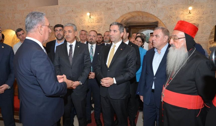 AK Partili Sırakaya Midyat’ta Ziyaretlerde Bulundu