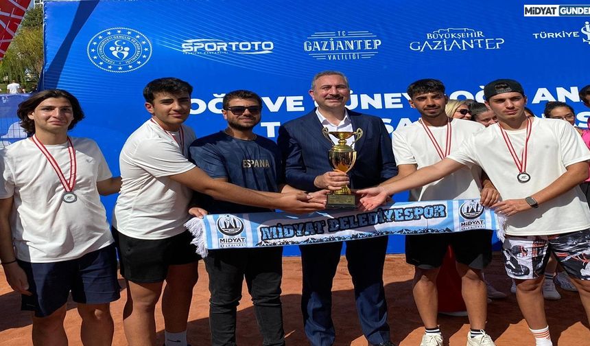Midyatlı Sporculardan Tarihi Başarı