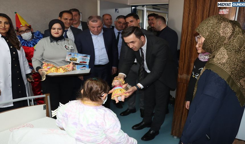 Midyat'ta “Gülümse Midyat, Umut Çocuklarda” Projesi