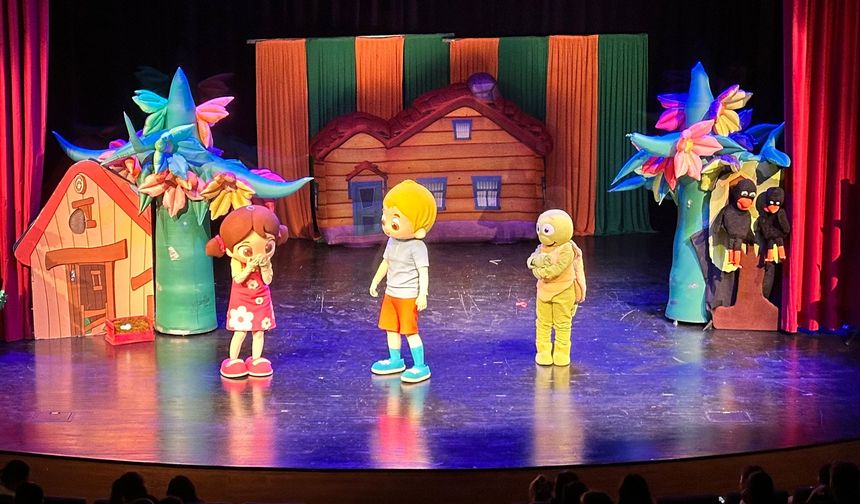 Niloya ve Arkadaşları Mardin’de Çocuklarla Bir Araya Geliyor