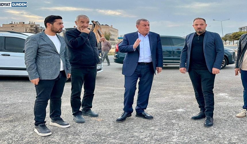 Başkan Şahin, Ağız ve Diş Sağlığı Merkezi Kavşağı'ndaki Çalışmaları Denetledi