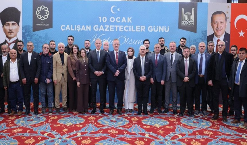 Vali Akkoyun Gazetecilerle Bir Araya Geldi