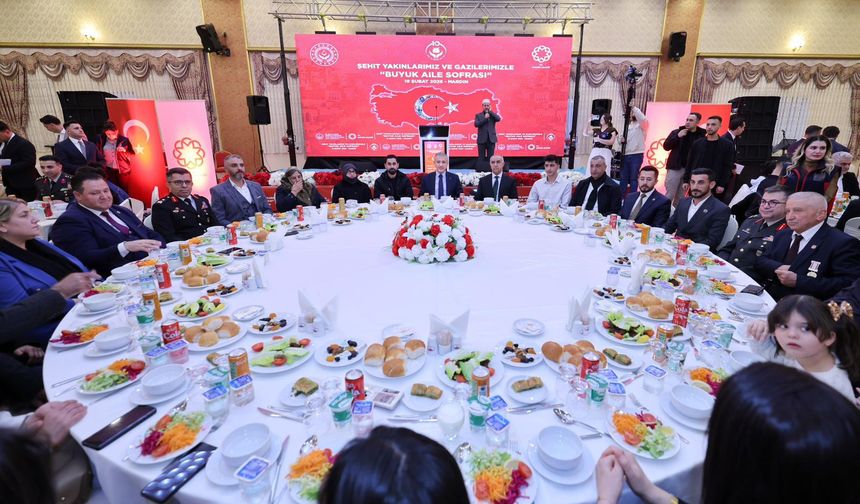 Mardin'de, “Büyük Aile Sofrası” İftar Programı Düzenlendi