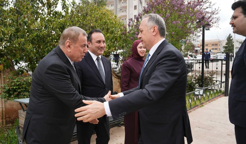 Midyat’ın Tarihi Mirasına Üst Düzey Ziyaret: Bakan Yardımcısı Yazgı İncelemelerde Bulundu