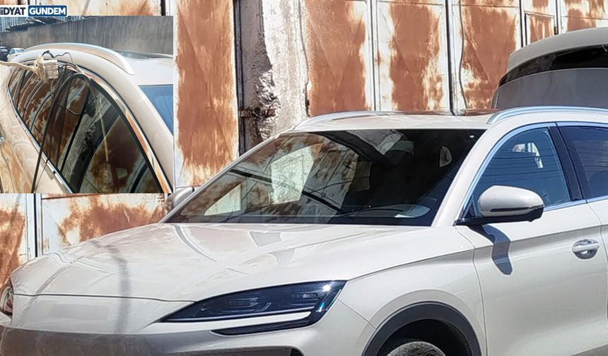 Kaçak Elektrikle Araç Şarj İstasyonu