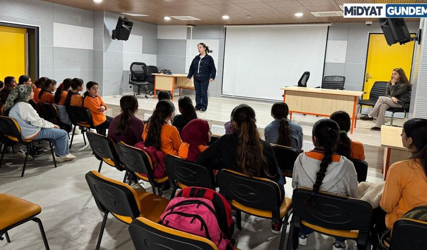 Mardin’de Kız Öğrencilere Yönelik Hijyen ve Öz Bakım Farkındalık Projesi