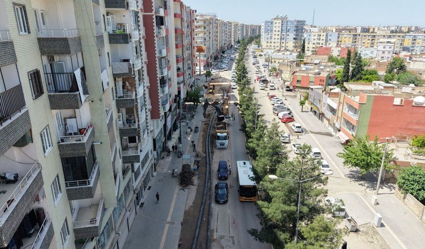 Kızıltepe'de 14 Mahallenin Ömrünü Tamamlayan Ana Su Hattı Yenilendi