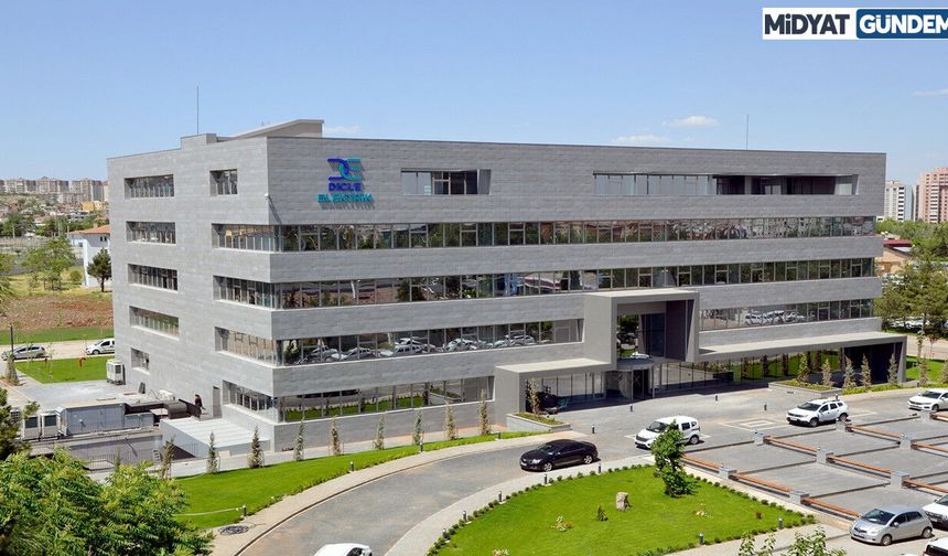 Dicle Elektrik’ten Başarılı Öğrencilere Burs Desteği