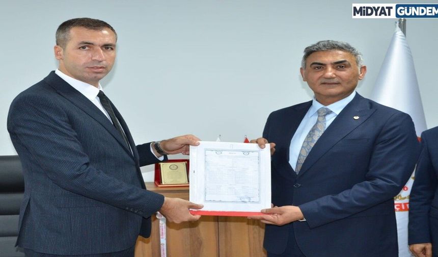 Mardin TSO Başkanı Hatip Çelik Mazbatasını Aldı
