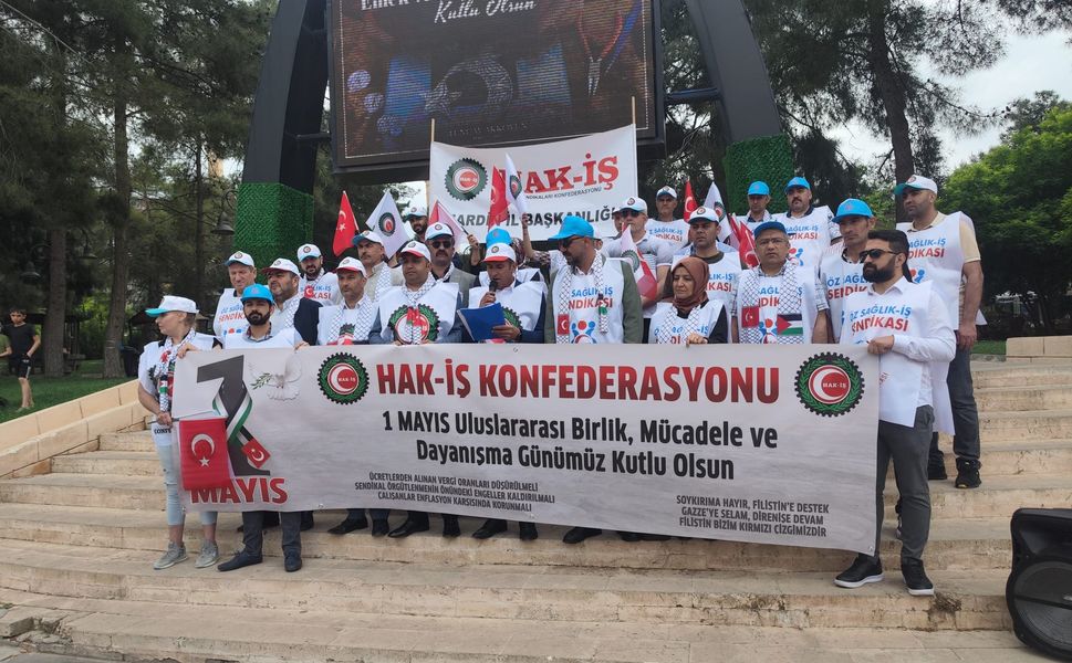 1 Mayıs Emek ve Dayanışma Günü Mardin’de çeşitli etkinliklerle kutlandı.