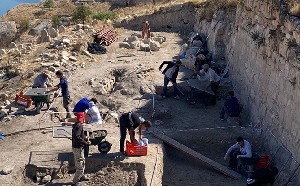 Hasankeyf'te Geç Roma Dönemi Askeri Yapıları Ortaya Çıkıyor