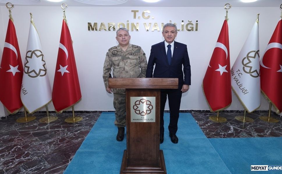 Orgeneral Hüseyin Kurtoğlu, Mardin Valiliğini ziyaret etti