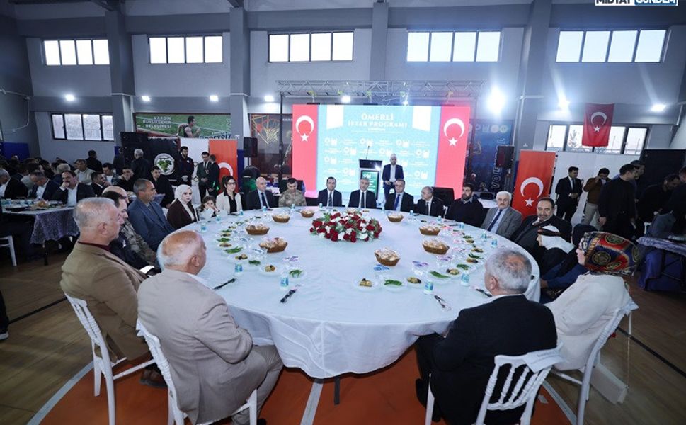 Mardin Valiliği ve Büyükşehir Belediyesi'nden Ömerli Halkına İftar Yemeği