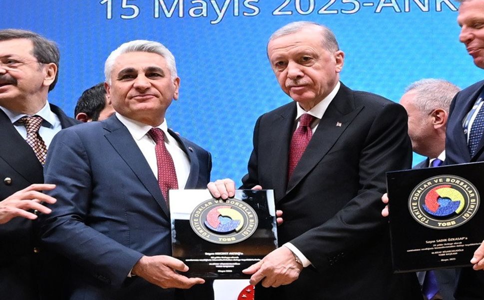 Nusaybin’den Necdet Aktaş’a Cumhurbaşkanı Erdoğan’dan Hizmet Şeref Belgesi