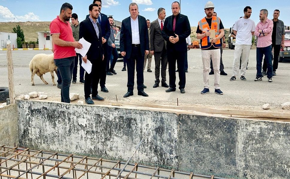 Midyat'ta Anlamlı Bağış Belediye Başkanı Annesi Adına Cami Yaptırıyor