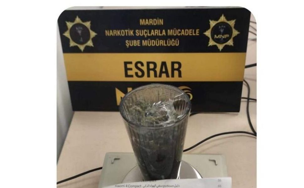 Mardin’de Uyuşturucu Operasyonu : 295 Gram Esrar Ele Geçirildi