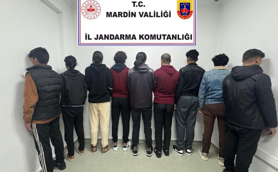 Midyat’ta Göçmen Kaçakçılığı Operasyonu: 1 Tutuklama, 8 Düzensiz Göçmen Yakalandı