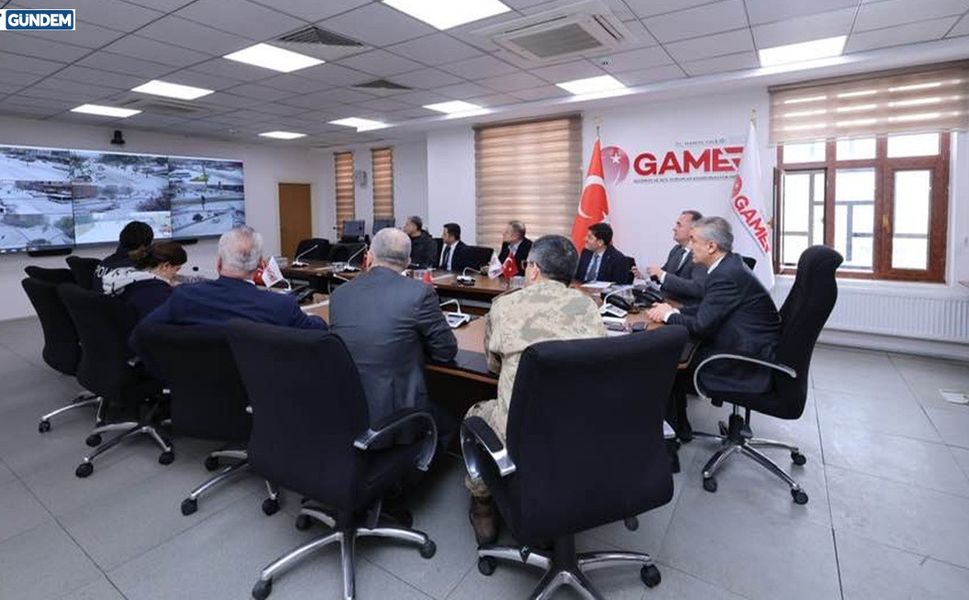 Vali Akkoyun’dan Karla Mücadeleye Yakın Takip