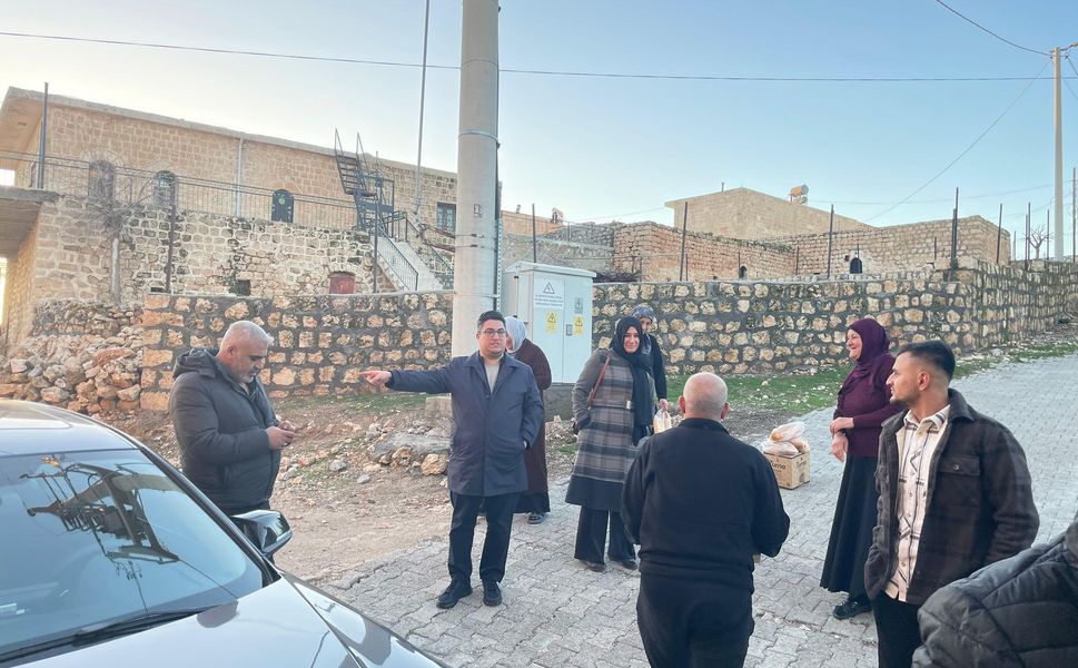 İş İnsanı Serdar Ede’den Mardin’de Gönül Köprüsü: Dev Ramazan Seferberliği