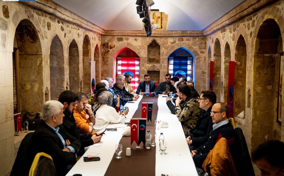 Mardin Spor Kulübü Başkanı Aşar Gazetecilerle Bir Araya Geldi