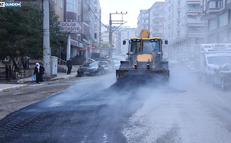 Mardin Büyükşehir Belediyesi’nden Asfalt Seferberliği