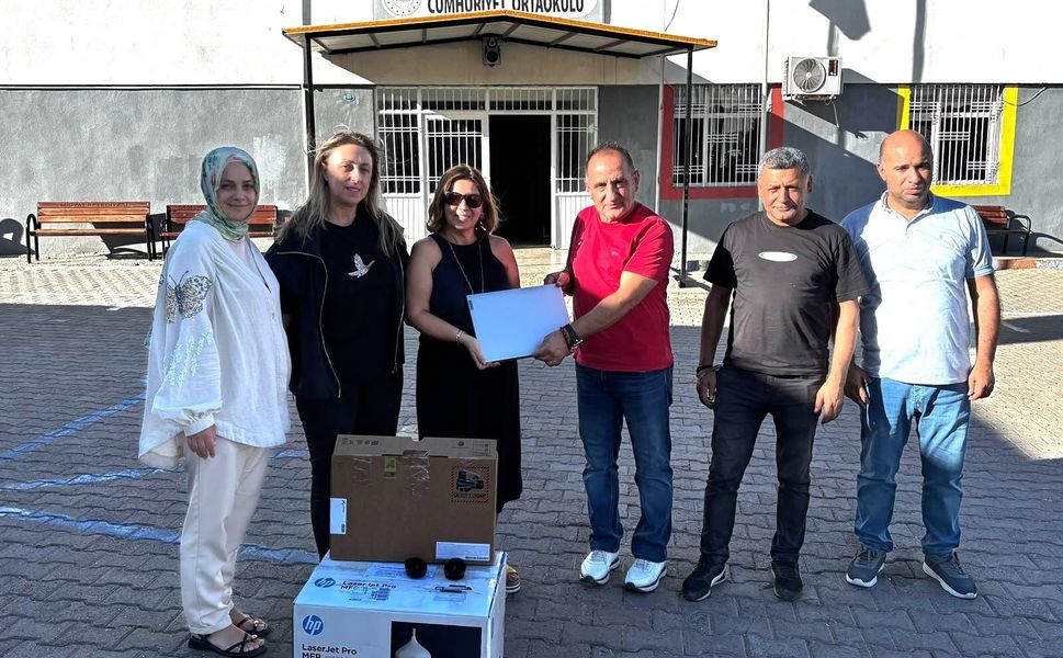 Midyat Cumhuriyet Ortaokulu’na Teknoloji Desteği