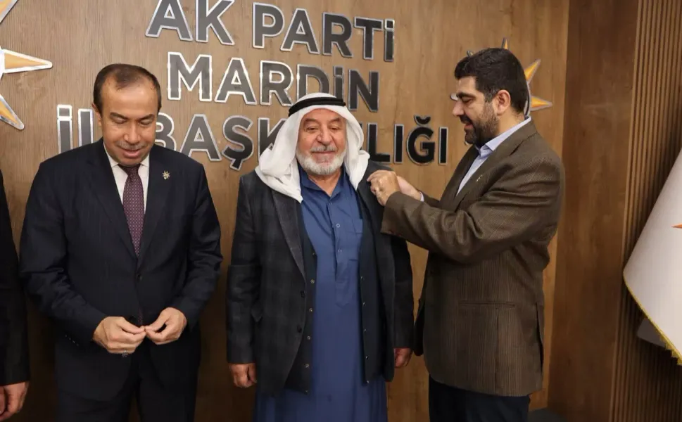AK Parti Mardin'de yeni katılımlarla büyüyor