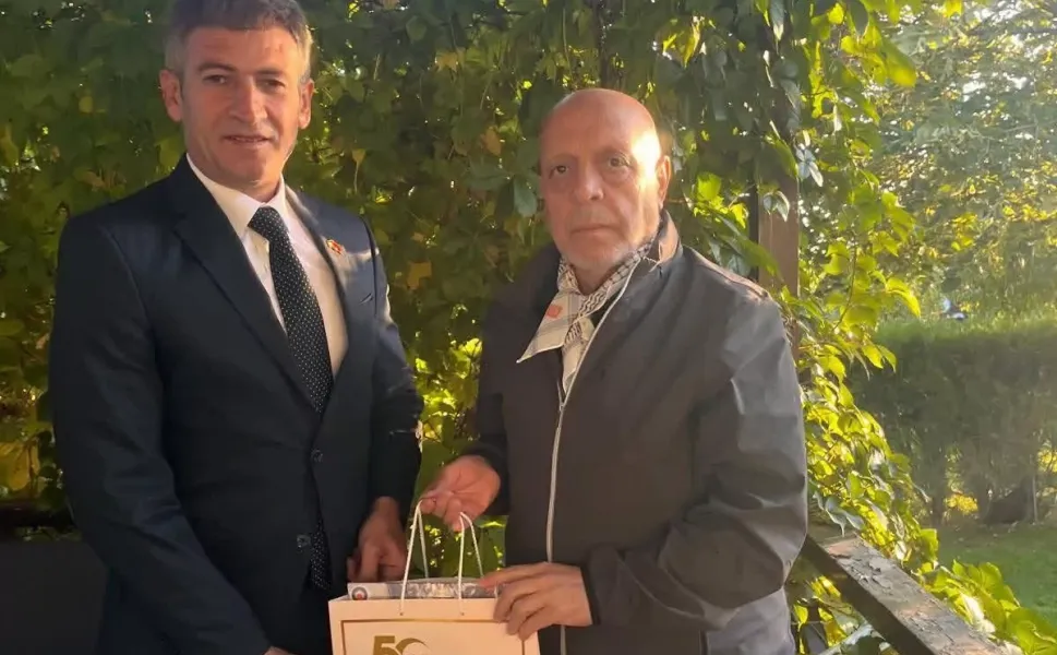 Aziz Adıbelli, HAK-İŞ Genel Başkanı Mahmut Arslan ile görüştü