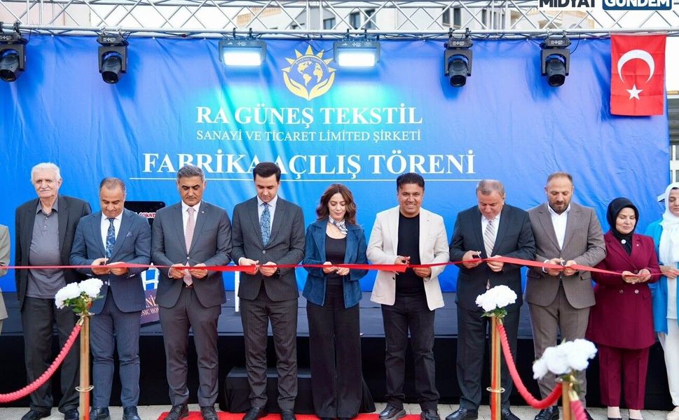 Midyat’ta Dev Tekstil Fabrikası Törenle Hizmete Açıldı