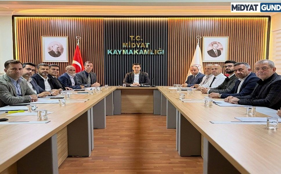 Midyat’ta Sosyal Yardımlaşma ve Dayanışma Vakfı Toplantısı Yapıldı