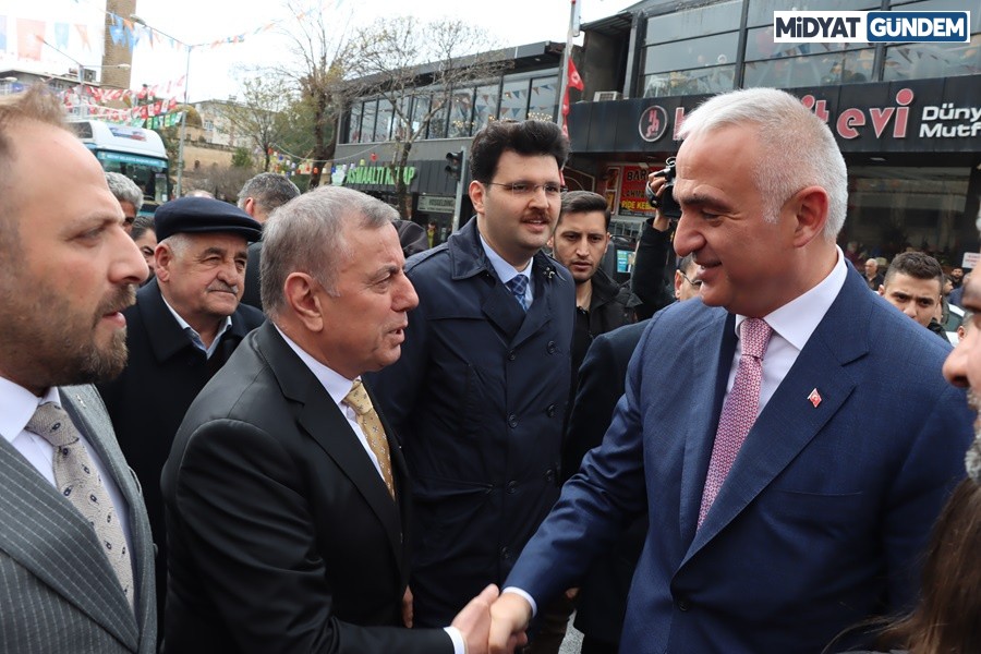 Kültür ve Turizm Bakanı Ersoy, Midyat'ta 