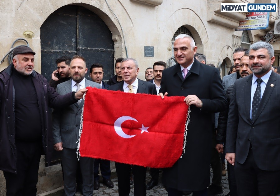 Kültür ve Turizm Bakanı Ersoy, Midyat'ta 