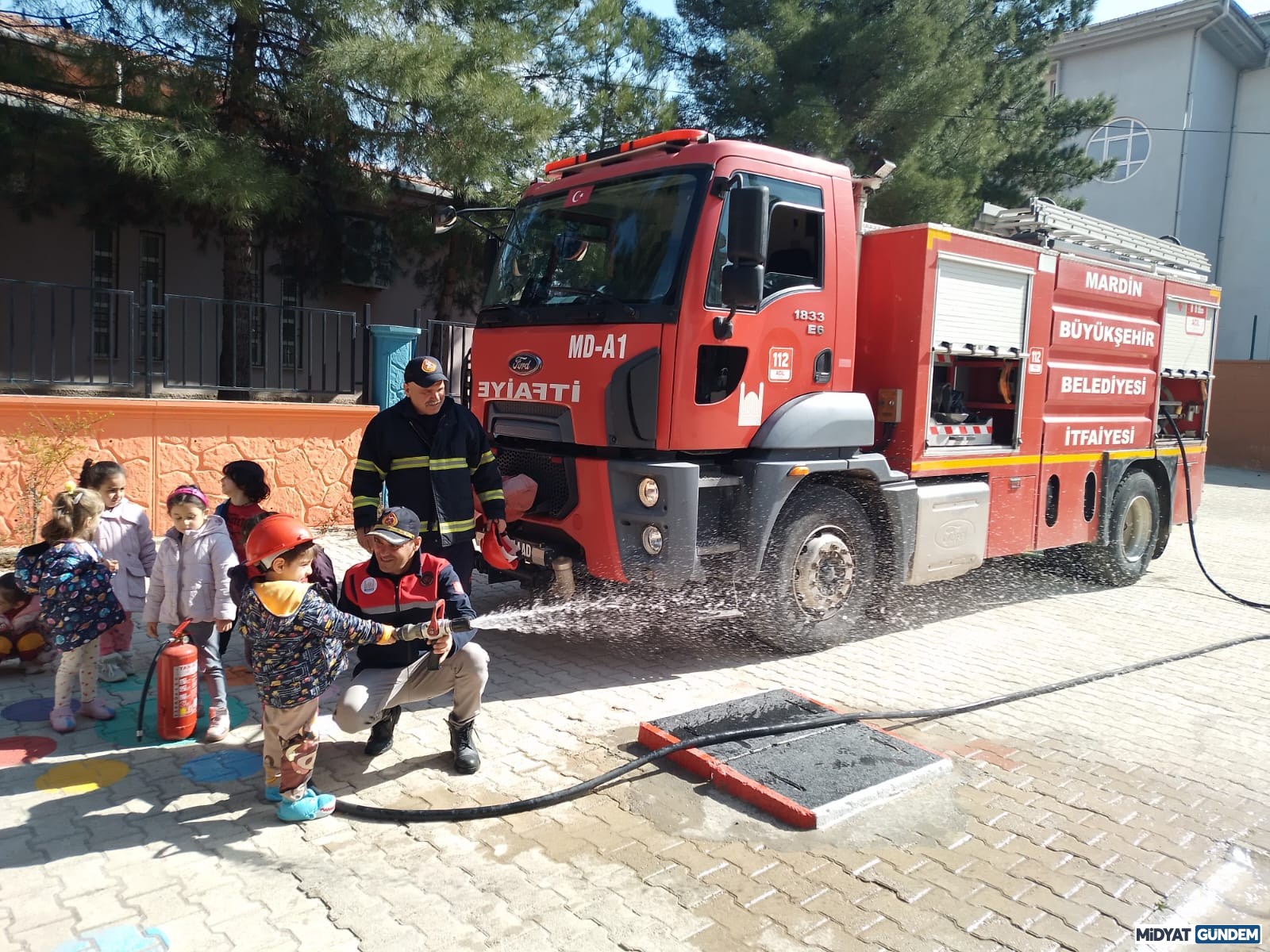 Midyat’ta Okullarda Deprem Ve Yangın Eğitimi Verildi (1)
