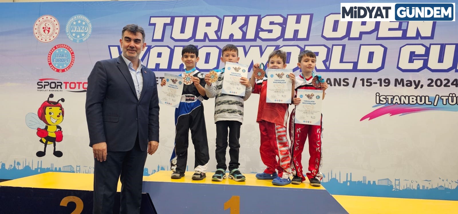Mardinli Amir Özel, Kick Boksta Dünya 2. Oldu (5)