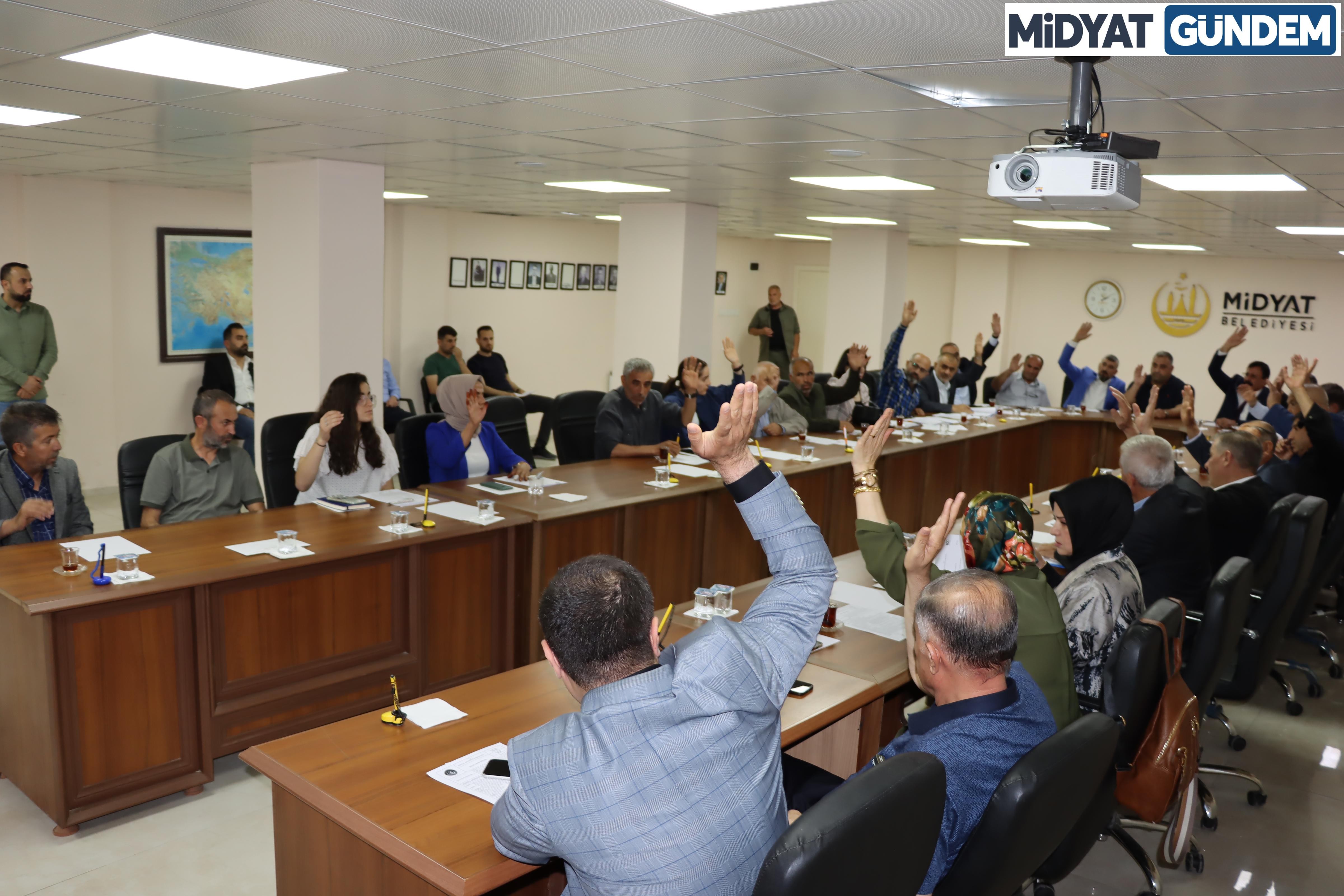 Midyat Belediye Meclis Toplantısı Yapıldı (4)