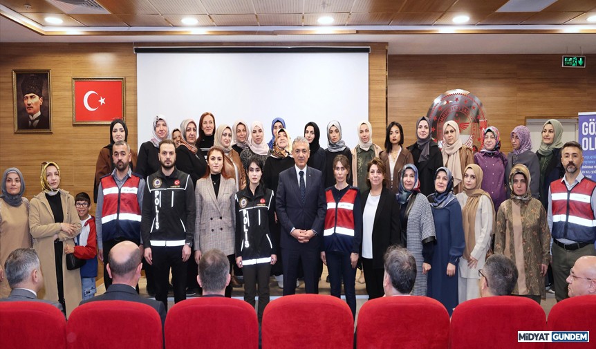 En İyi Narkotik Polisi Anne Programı3