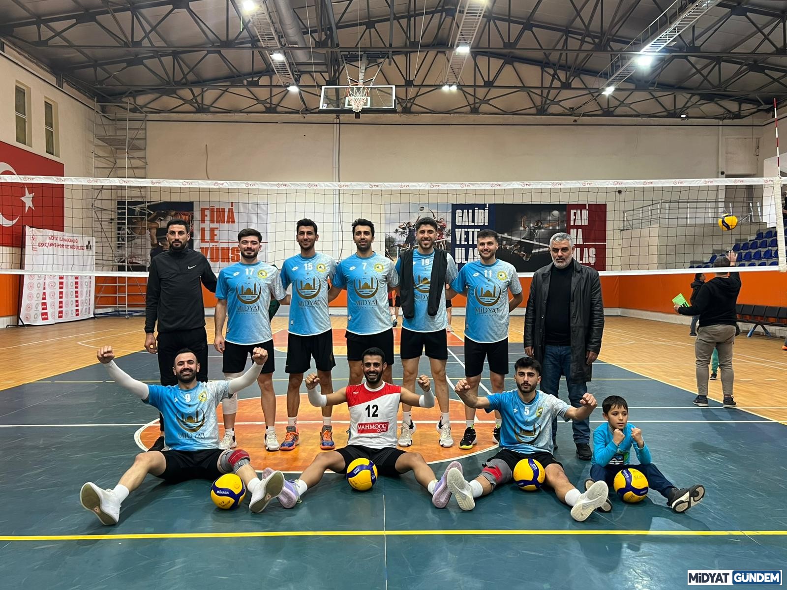 Midyat Belediye Spor, Bingöl Lalezar'ı Voleybolda 3 Mağlup Etti-2