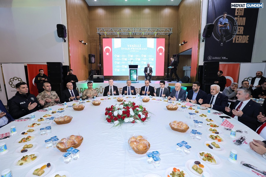 Mardin Valiliği Ve Büyükşehir Belediyesi, Yeşilli'de Iftar Programı Düzenledi (3)