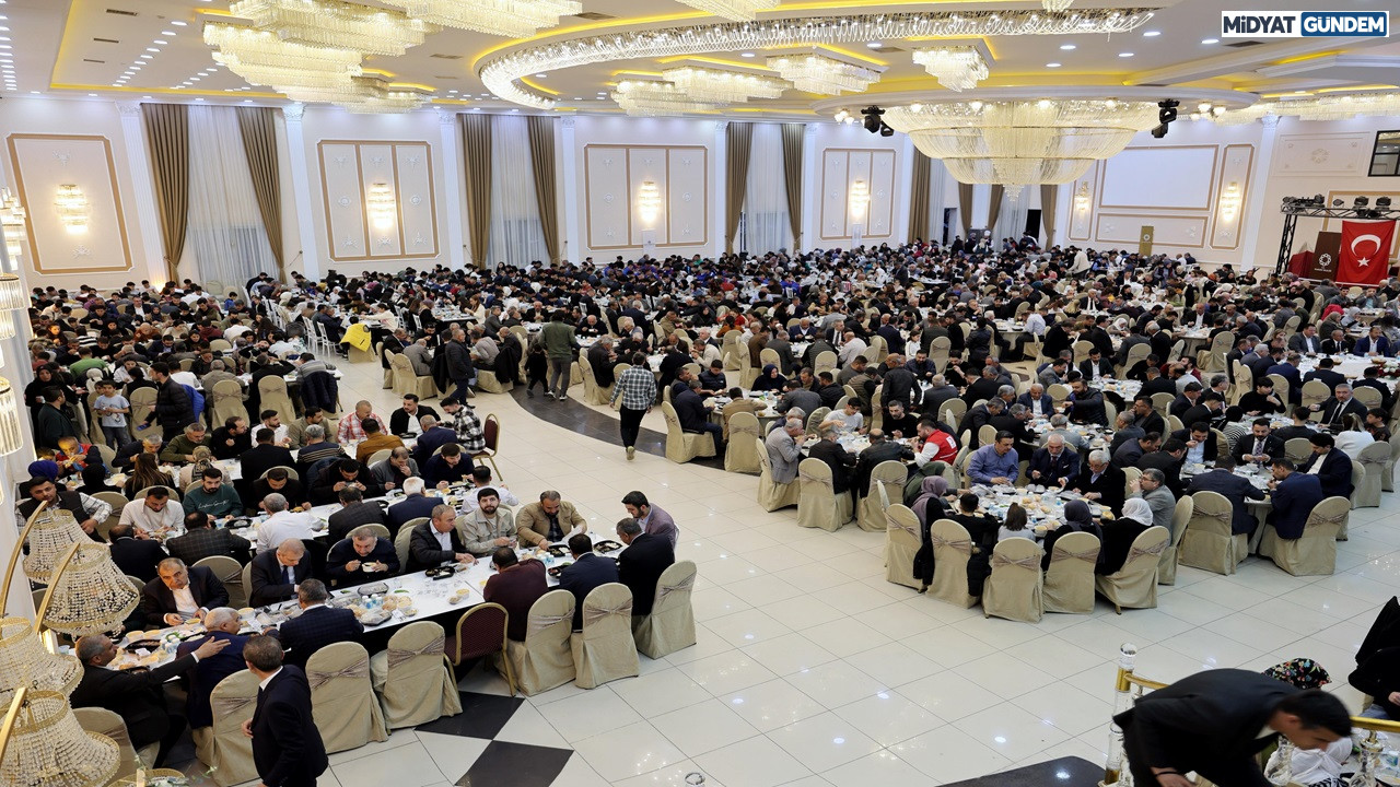 Mardin Valiliği Ve Büyükşehir Belediyesince Nusaybin'de Iftar Programı Düzenlendi (4)