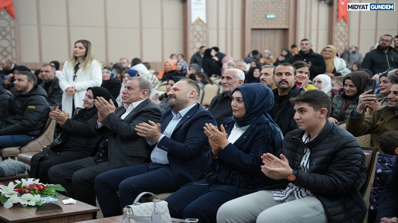 Midyat'ta Ramazan Coşkusu Grup Tillo'nun İlahi Ziyafetiyle Zirveye Ulaştı (3)