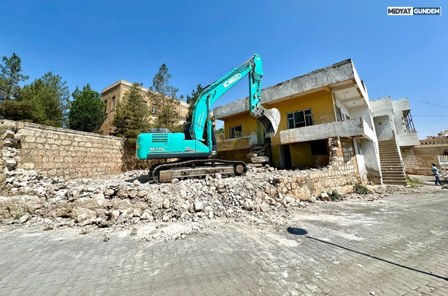 Kaçak Yapılara Geçit Yok! Midyat’ta Tarihi Dokuya Sahip Çıkılıyor (5)