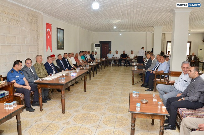 Midyat’ta Bayramlaşma, Farklı İnançlardan Vatandaşlar Bir Araya Geldi (5)