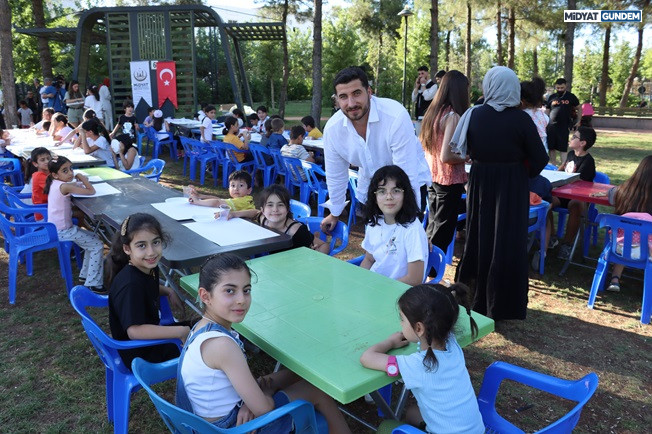 Çocuklarla Resim Etkinliği Düzenledi (2)
