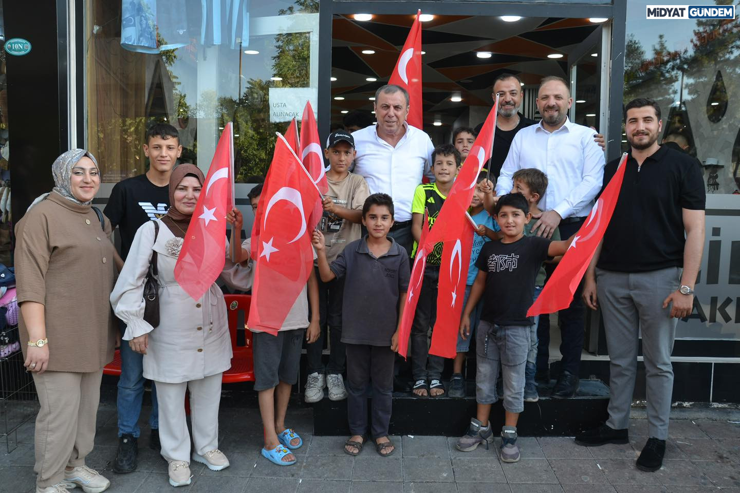 Midyat Ay Yıldızla Süslendi (4)