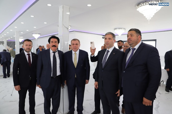 Kadim Kültürler Almanya’da Buluştu Mardinliler Hannover’de Bir Araya Geldi (3)