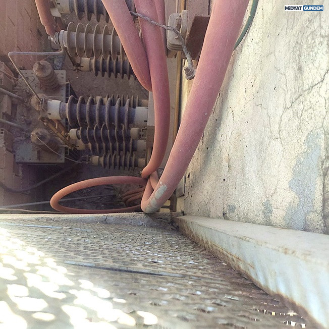 Şanlıurfa’da Izgaralarla Gizlenen Kaçak Trafo Yakalandı
